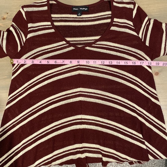 Mason + Mackenzie V- Neck Tunic Sweater Size: S - Picture 5 of 9